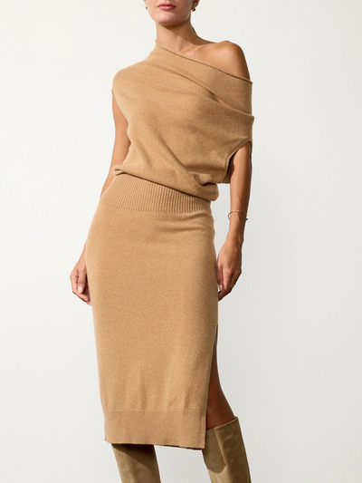 LORI SLEEVELESS DRESS IN CAMEL