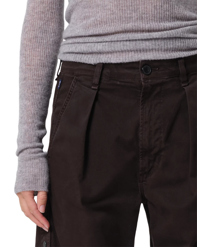 FLIGHT PANT IN CAROB