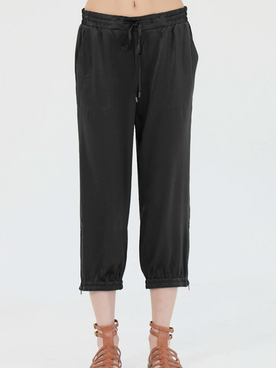 GO PARACHUTE CAPRI PANTS IN BLACK - Romi Boutique