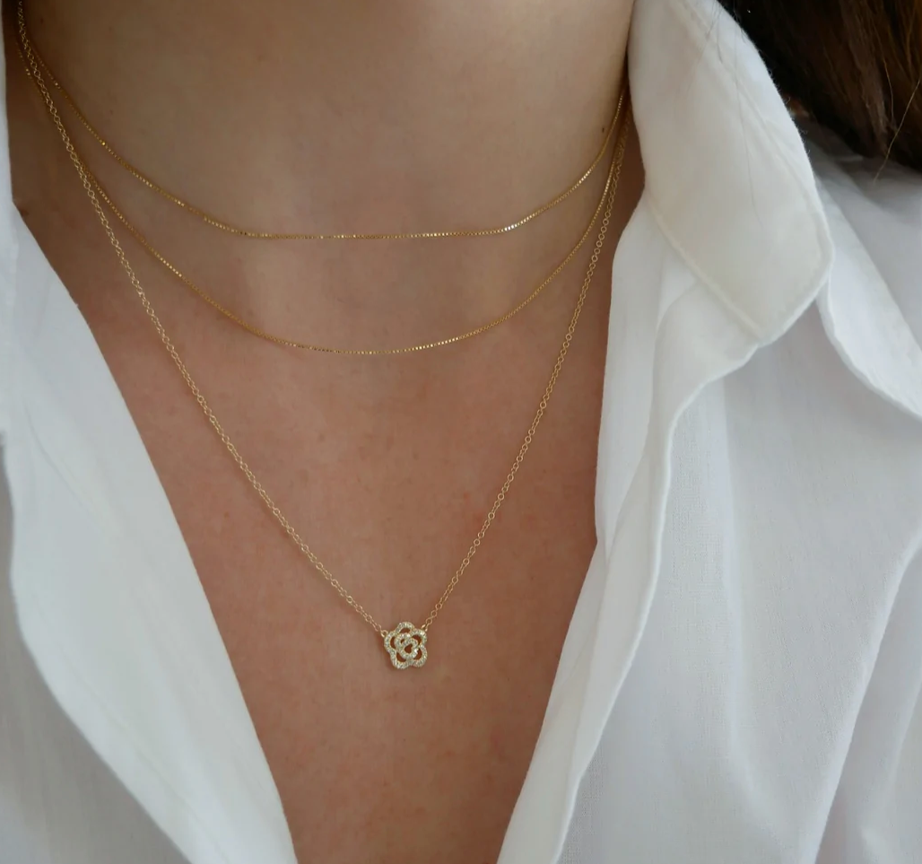 DIAMOND ROSE NECKLACE IN 14K YELLOW GOLD - Romi Boutique