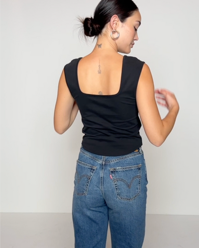 GEMI TOP IN JET BLACK