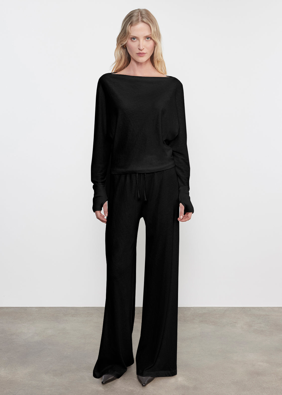 CASHMERE DRAWCORD PANT IN BLACK - Romi Boutique