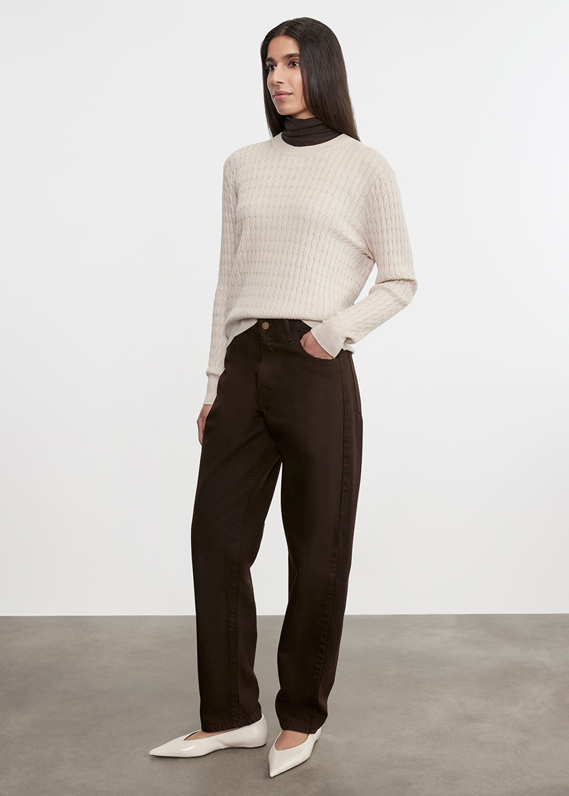 CASHMERE COTTON CABLE KNIT EASY CREW IN PARCHMENT - Romi Boutique