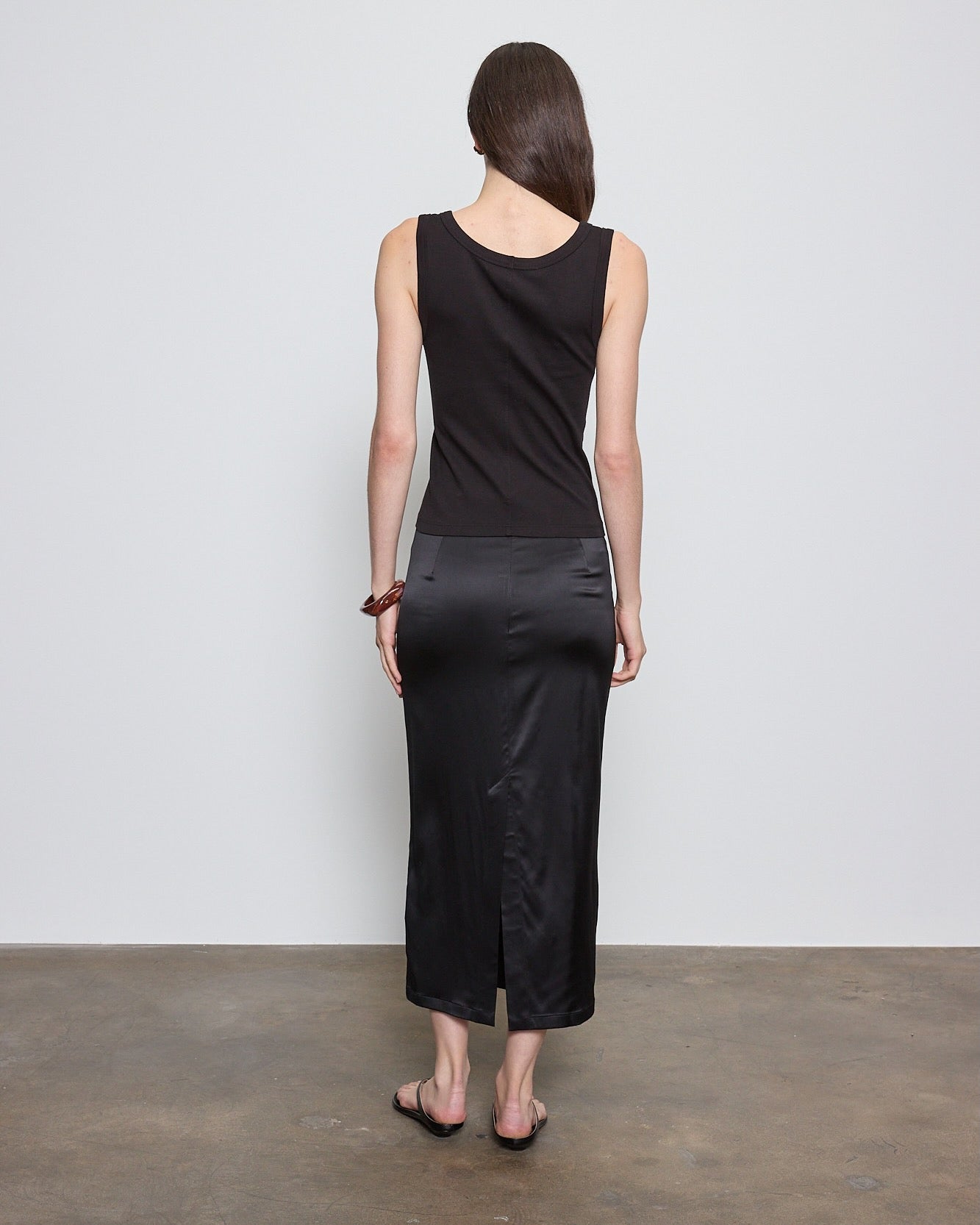 SUPIMA BABY RIB TANK IN BLACK - Romi Boutique