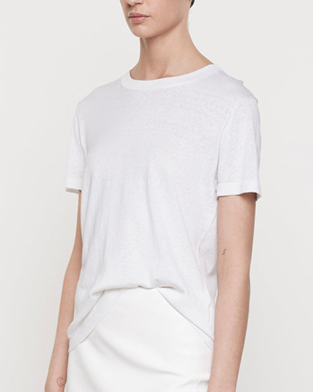 SILK KNIT PERFECT TEE IN WHITE