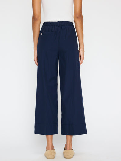 JOYA CROPPED PANT IN NAVY