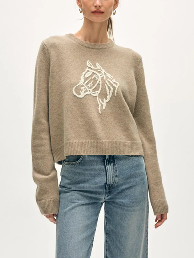 CASHMERE BLEND HORSE EMBROIDERED CREW IN MISTY BROWN/IVORY