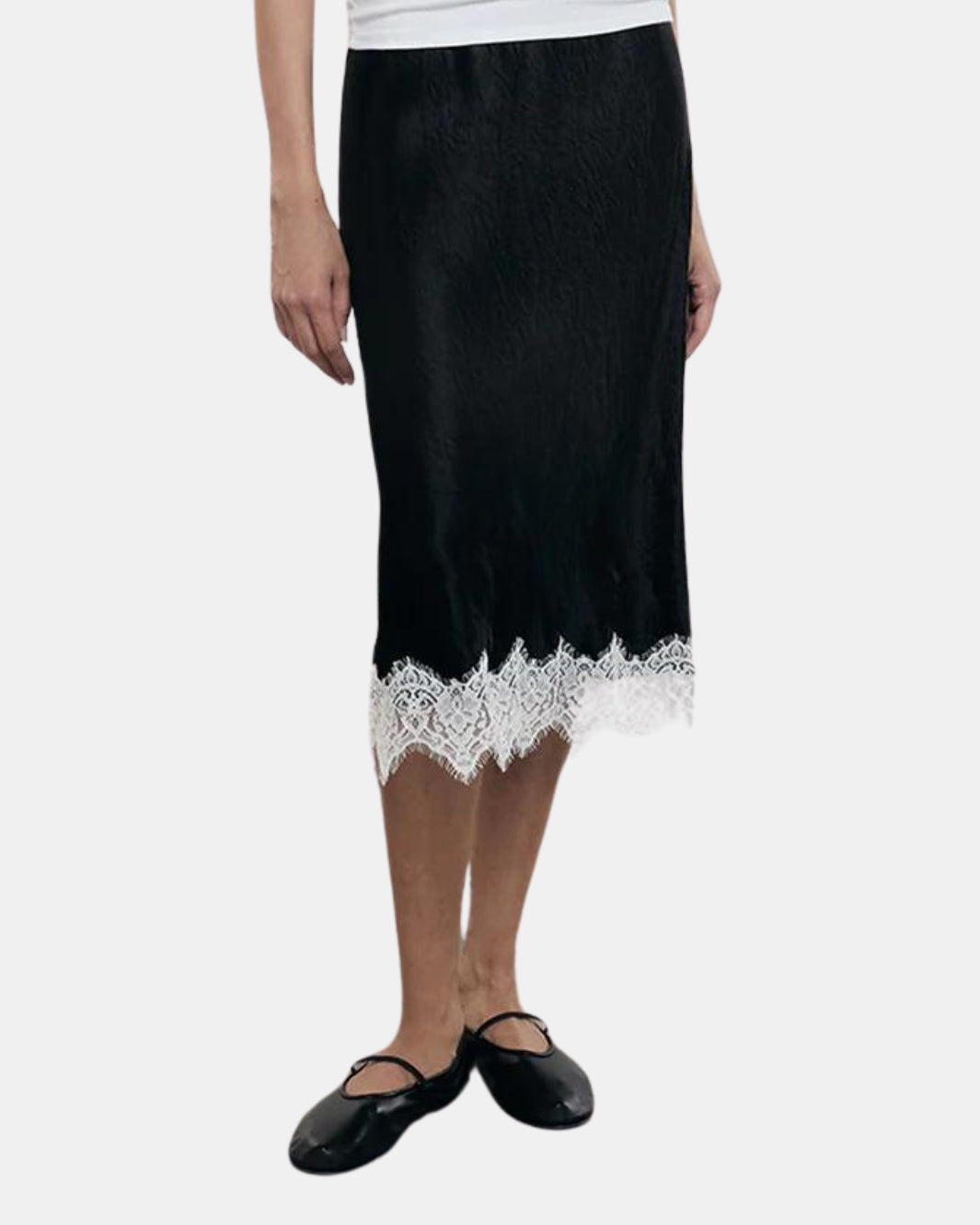 HAMMERED SATIN SLIP SKIRT IN BLACK - Romi Boutique