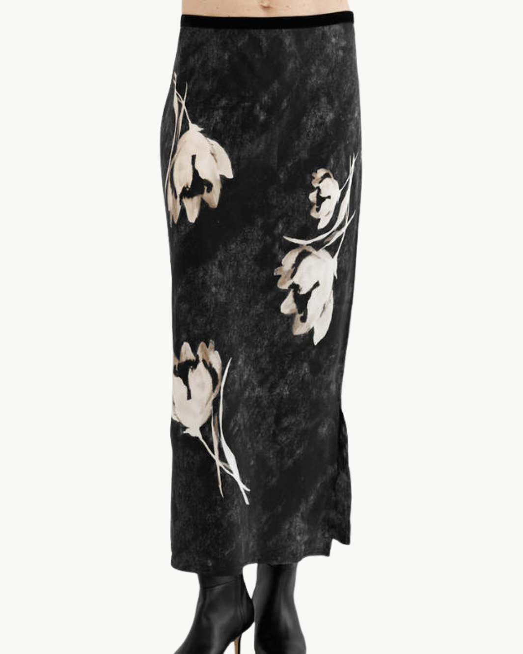 GO LONG FOR IT SKIRT IN TOSSED FLORAL - Romi Boutique