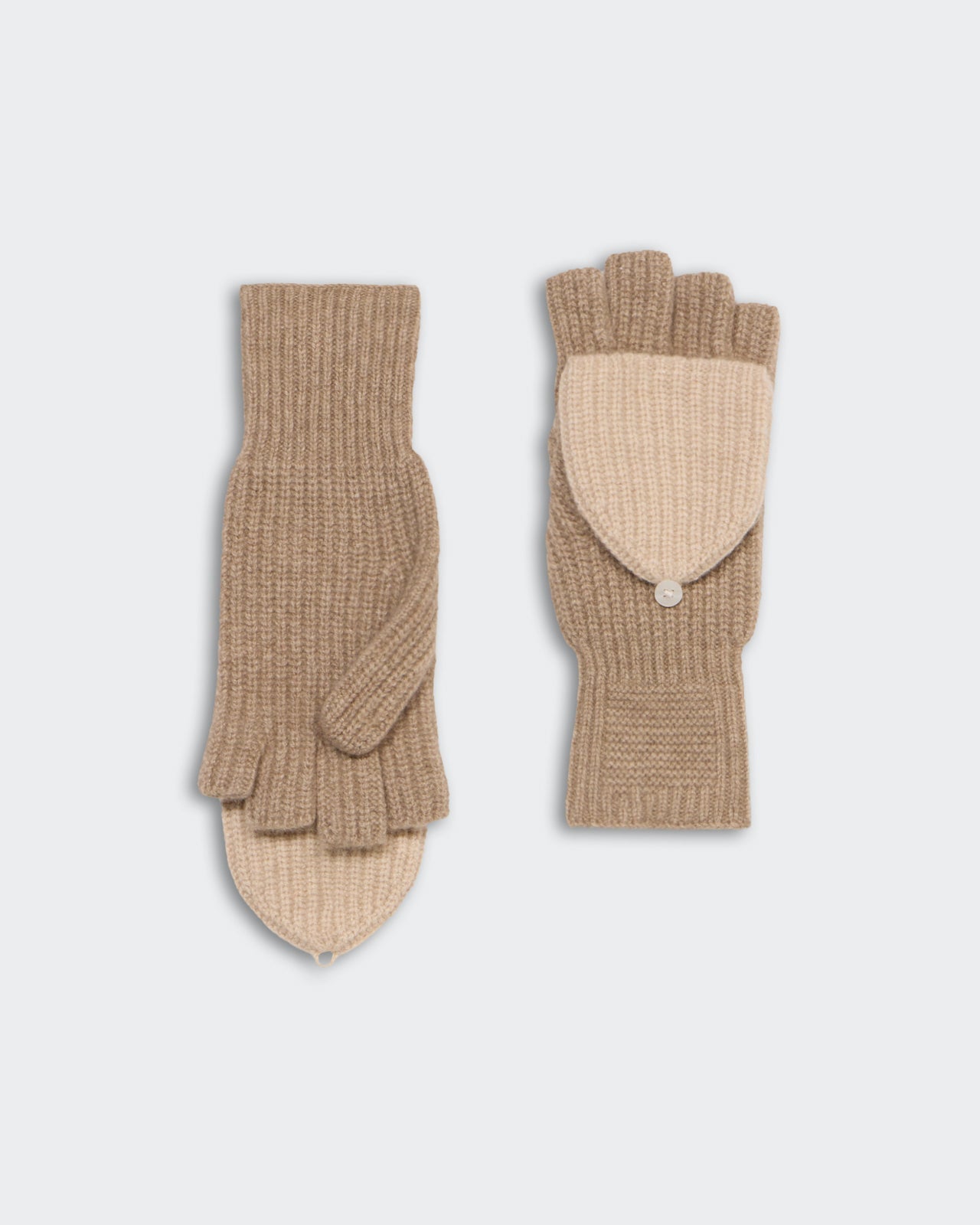 GUEST IN RESIDENCE THE MITTS