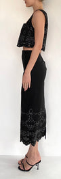 FITTED MIDI SKIRT IN BLACK - Romi Boutique