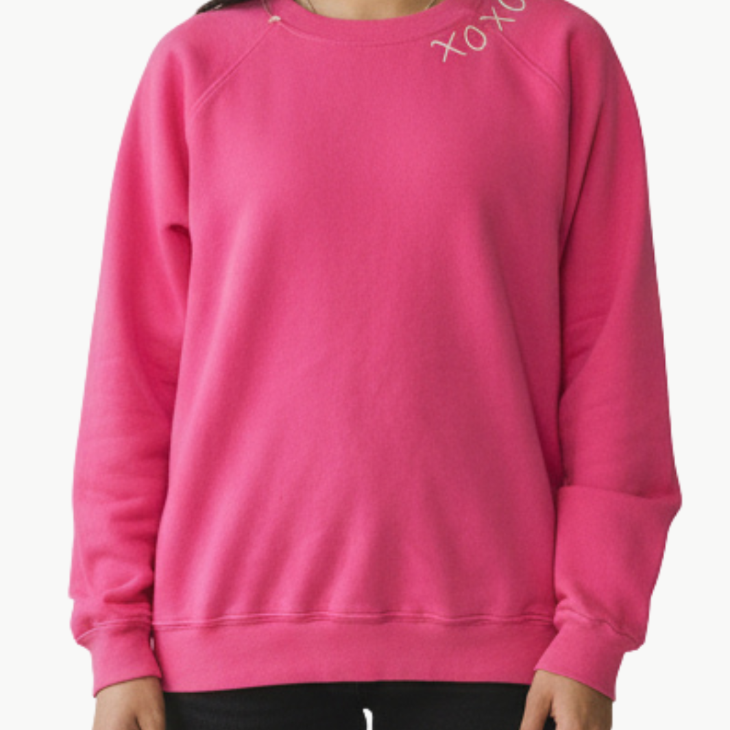 "XOXO" CREW SWEATSHIRT IN HOT PINK - Romi Boutique