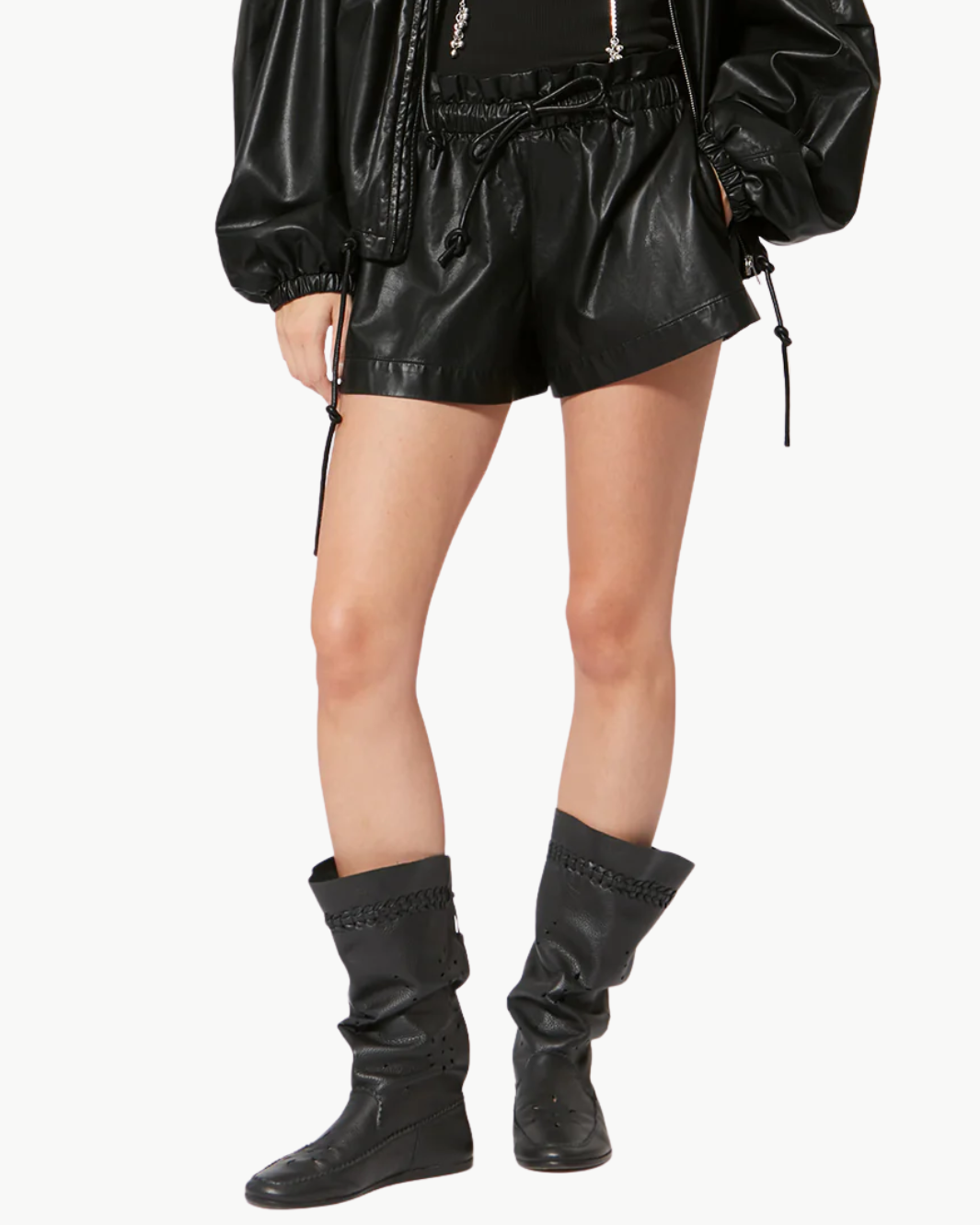 NALINE SHORTS IN BLACK - Romi Boutique