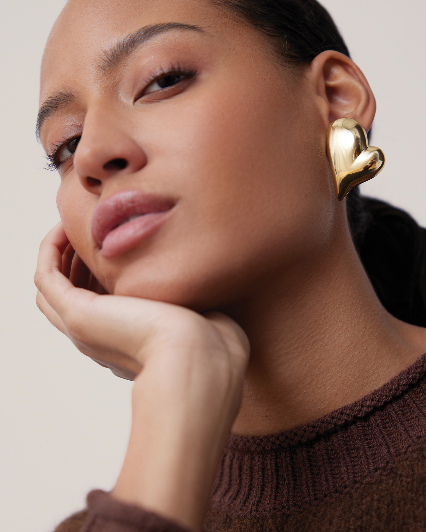 MEGA ART HEART SYMMETRICAL BUTTON EARRINGS IN GOLD by Jenny Bird - Romi Boutique