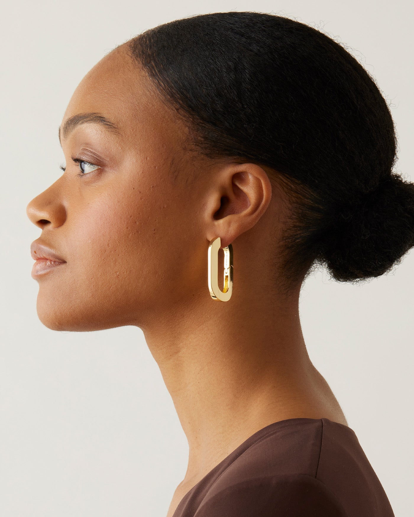 MEGA U-LINK EARRINGS IN HIGH POLISH GOLD - Romi Boutique