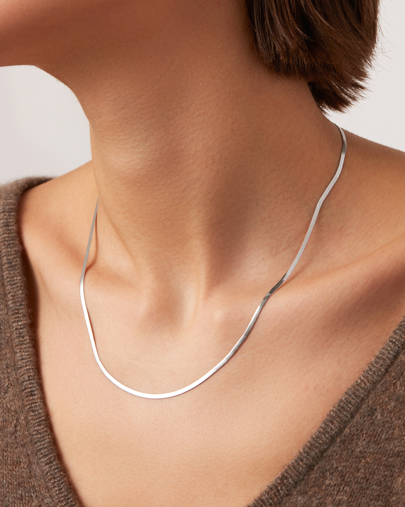 ZEINA SLIM CHAIN IN PLATINUM - Romi Boutique