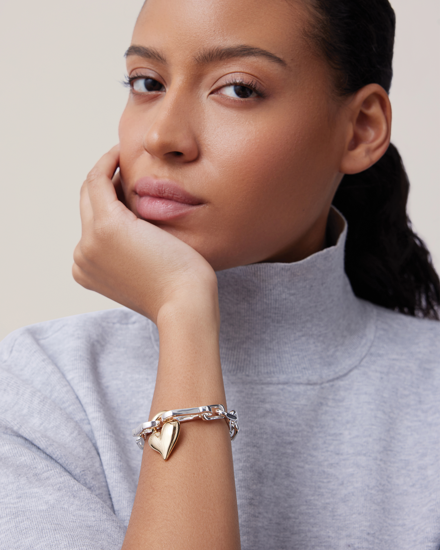 PADLOCK HEART CHAIN BRACELET IN TWO-TONE - Romi Boutique