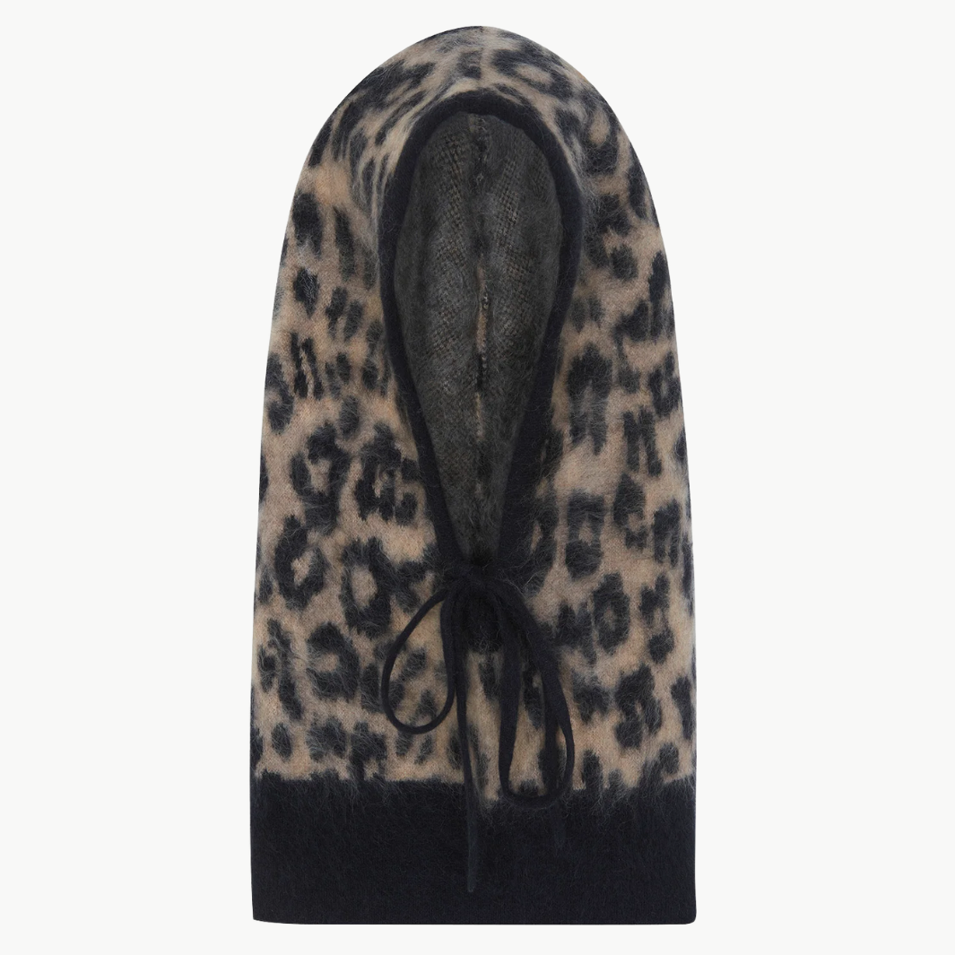 FLUFFY SYBEL HOOD IN CAMEL LEOPARD - Romi Boutique