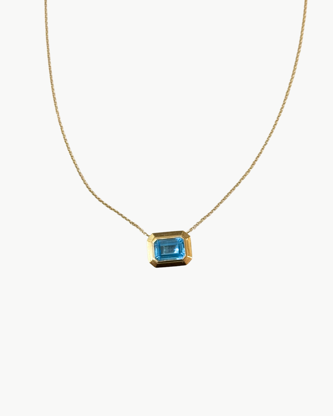 PENDANT NECKLACE IN BLUE TOPAZ - Romi Boutique