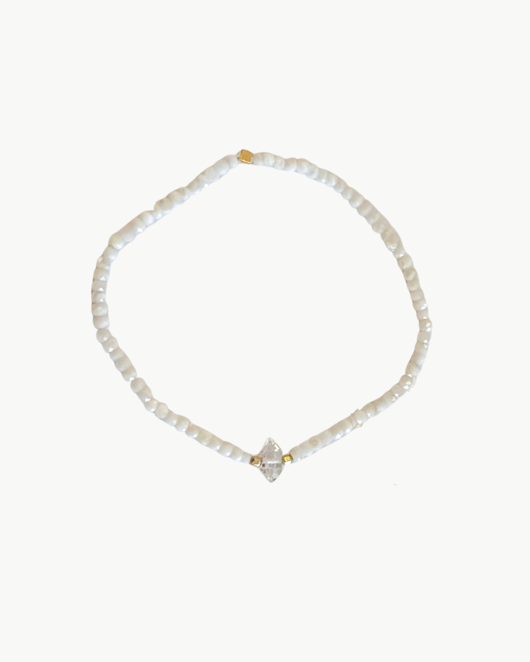 BEADED BRACELET IN WHITE - Romi Boutique