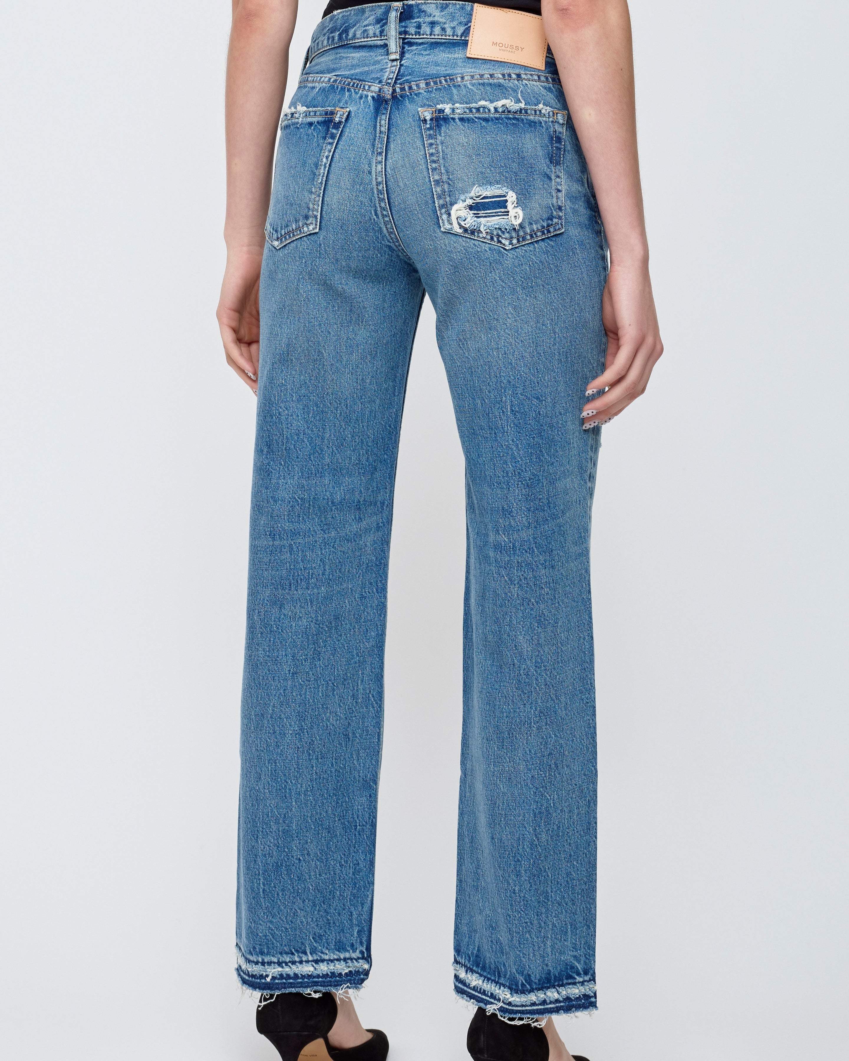 MV LOCHWOOD STRAIGHT-LOW IN BLUE by Moussy - Romi Boutique