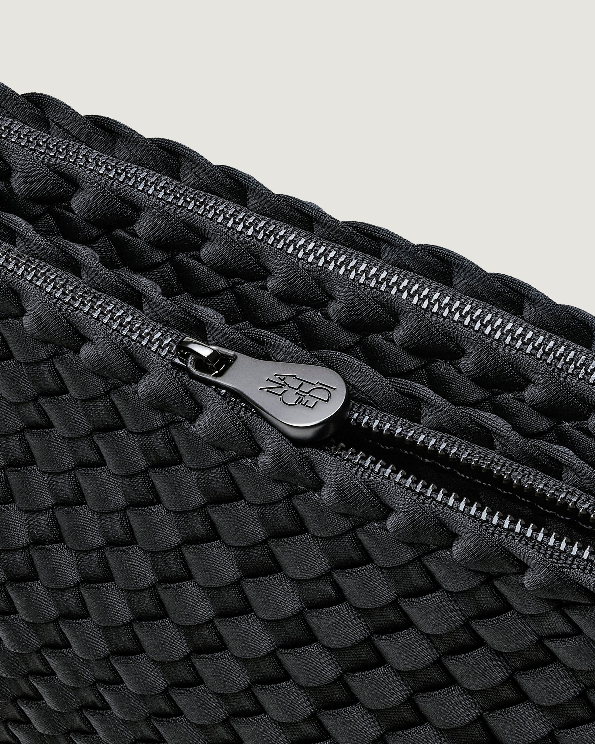 SOHO MEDIUM ENVELOPE IN ASH - Romi Boutique