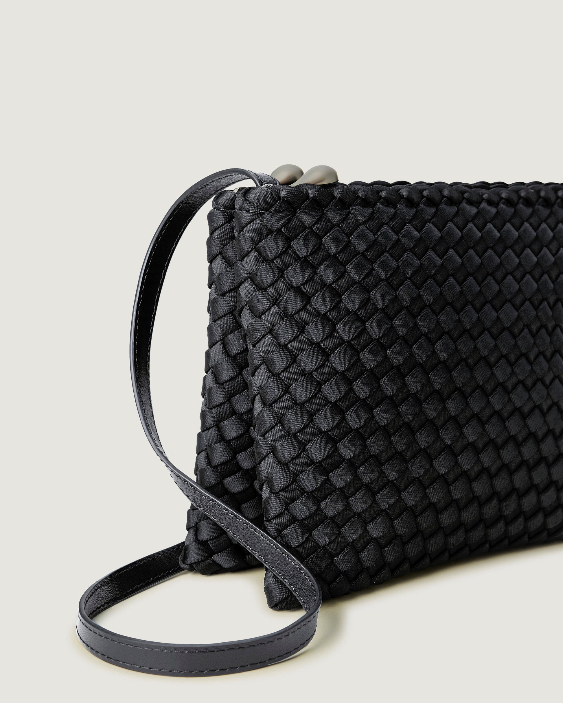 SOHO MEDIUM ENVELOPE IN ASH - Romi Boutique