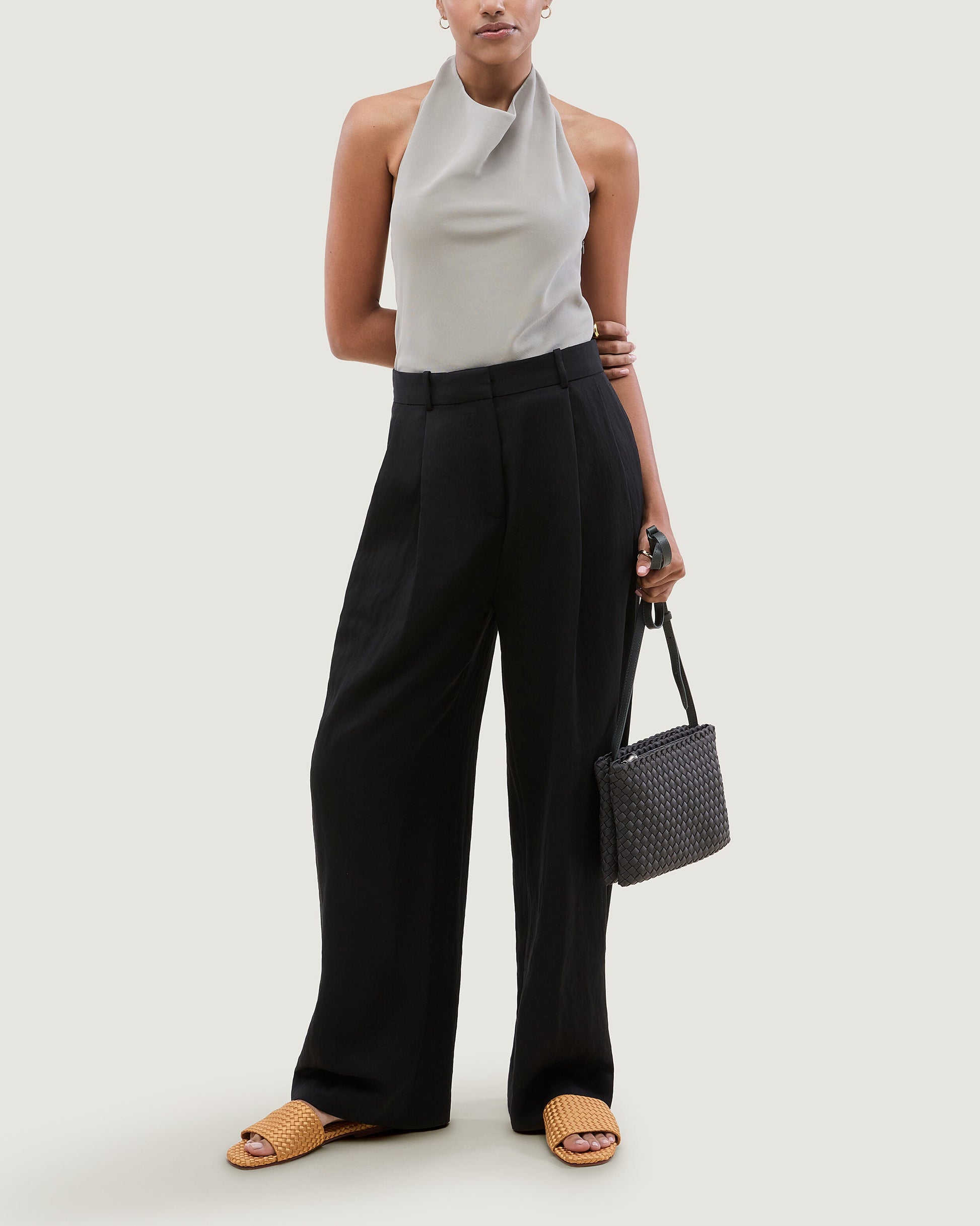 SOHO MEDIUM ENVELOPE IN ASH - Romi Boutique
