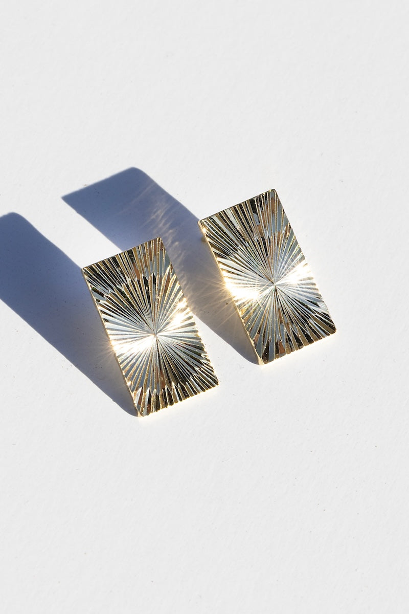 SUNRAY EARRINGS IN GOLD - Romi Boutique