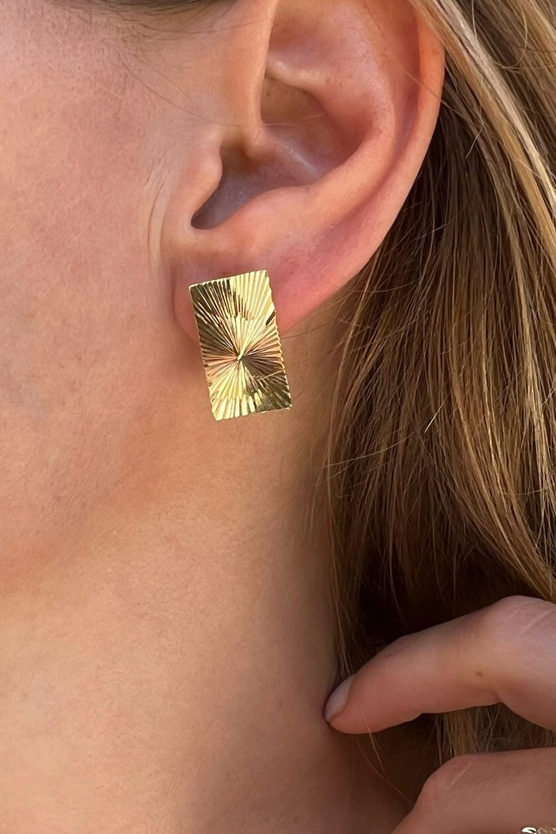 SUNRAY EARRINGS IN GOLD - Romi Boutique