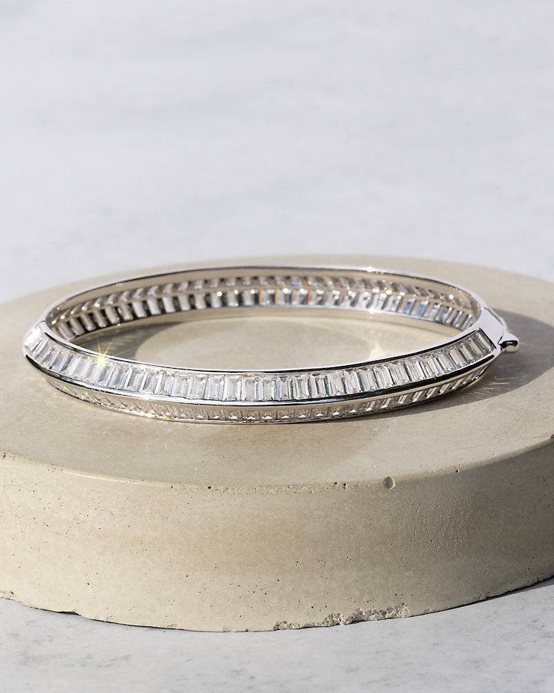 RAZOR EDGE BANGLE IN SILVER by Native Gem - Romi Boutique