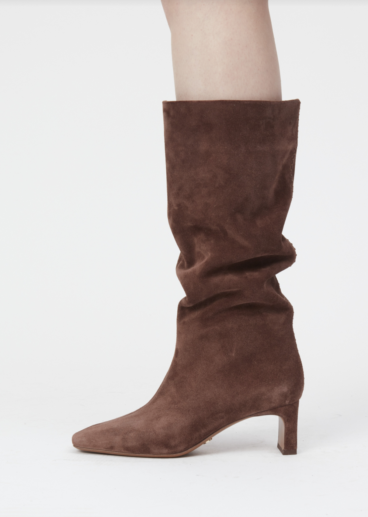 ASTOR BOOT IN MOCHA SUEDE - Romi Boutique