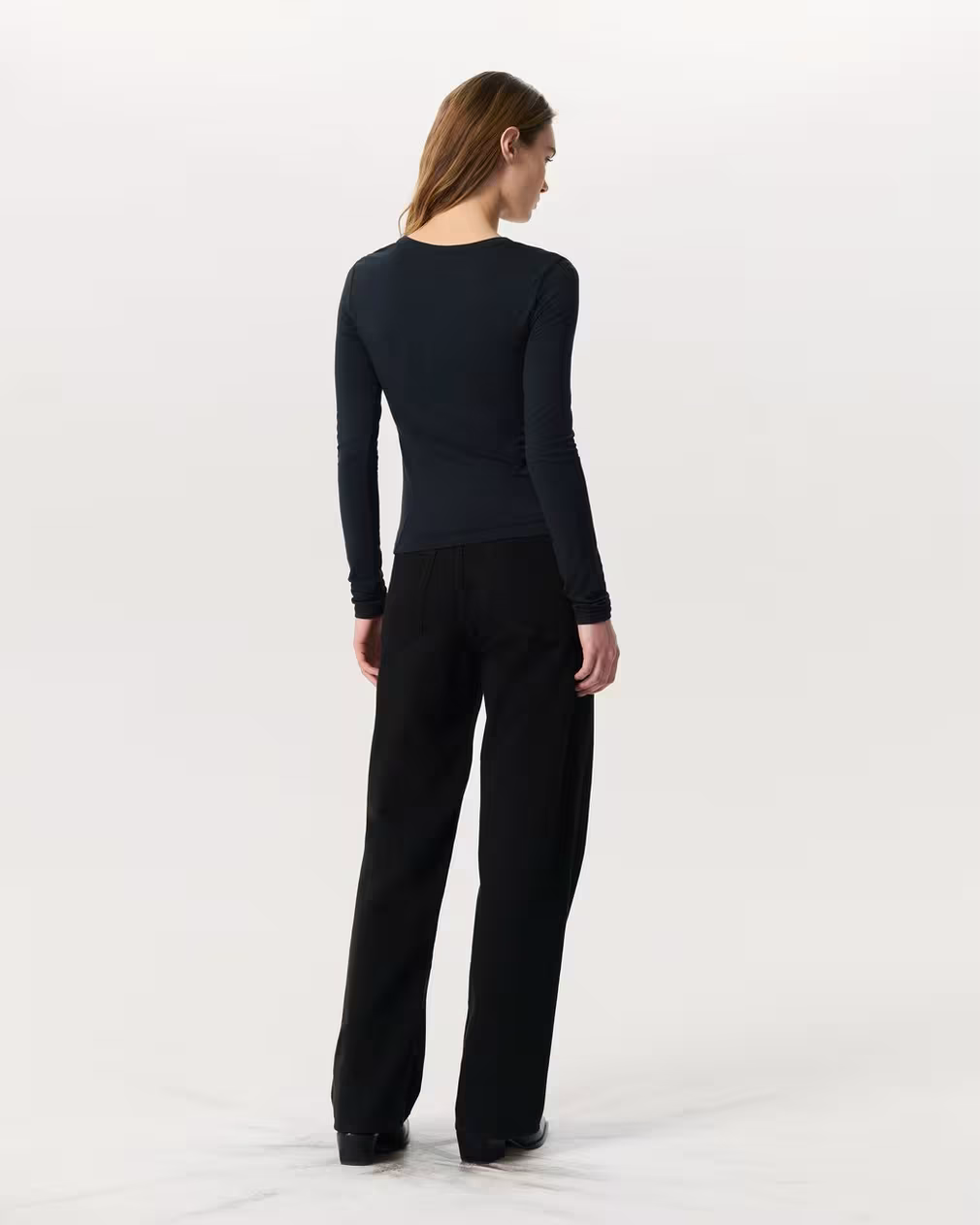 LUCA JERSEY SLIM LONG SLEEVE IN BLACK - Romi Boutique