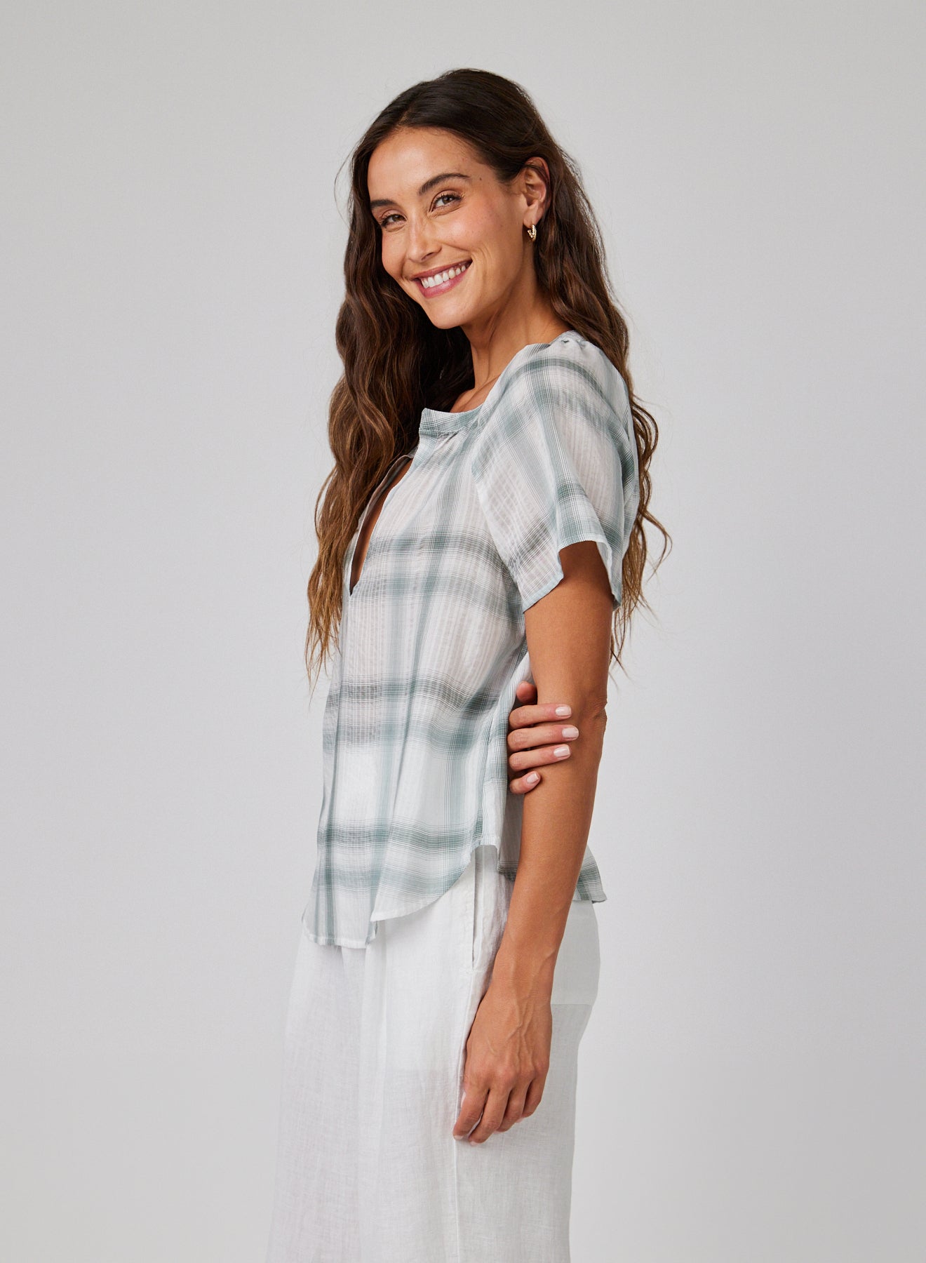 RAGLAN CAP SLEEVE PULLOVER IN SAGE SHADOW PLAID