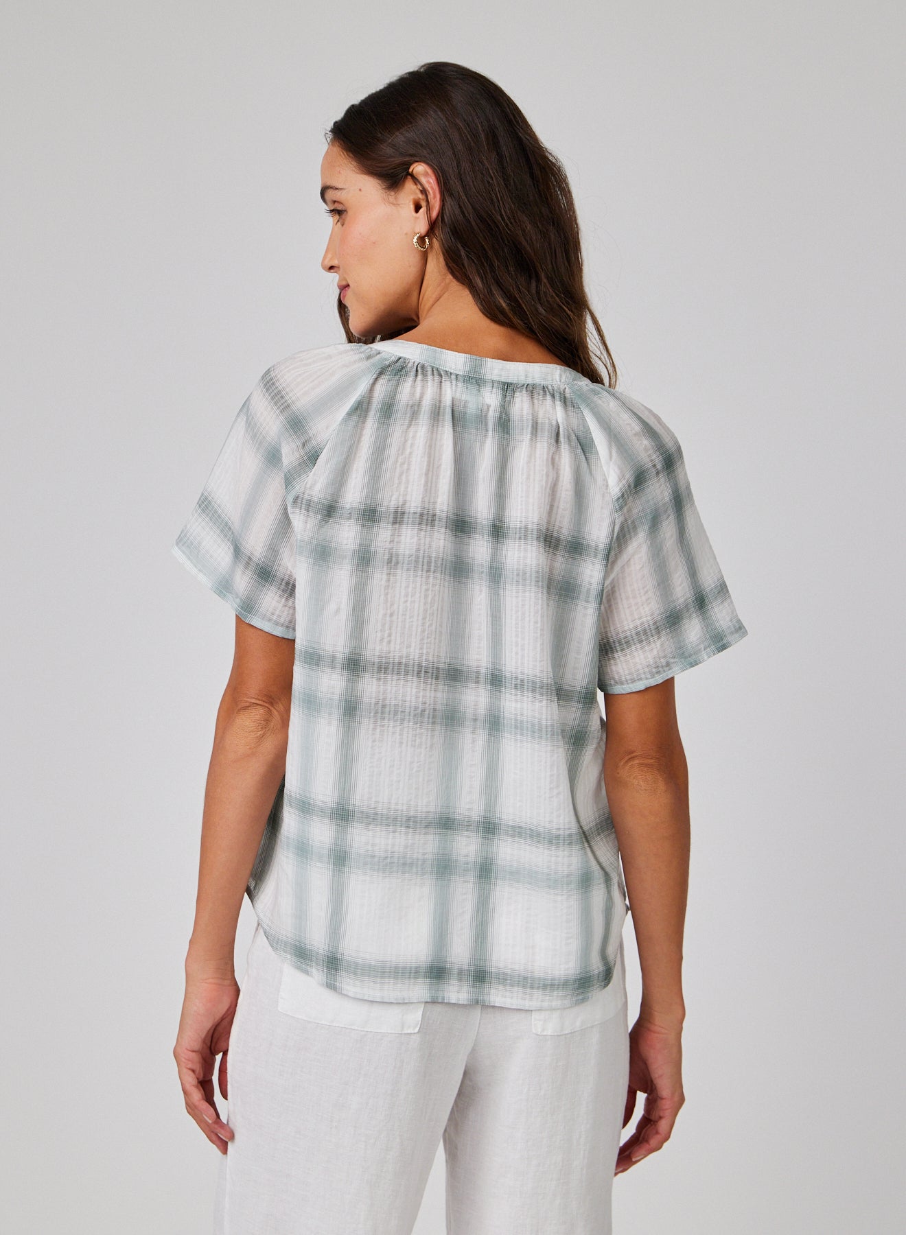 RAGLAN CAP SLEEVE PULLOVER IN SAGE SHADOW PLAID