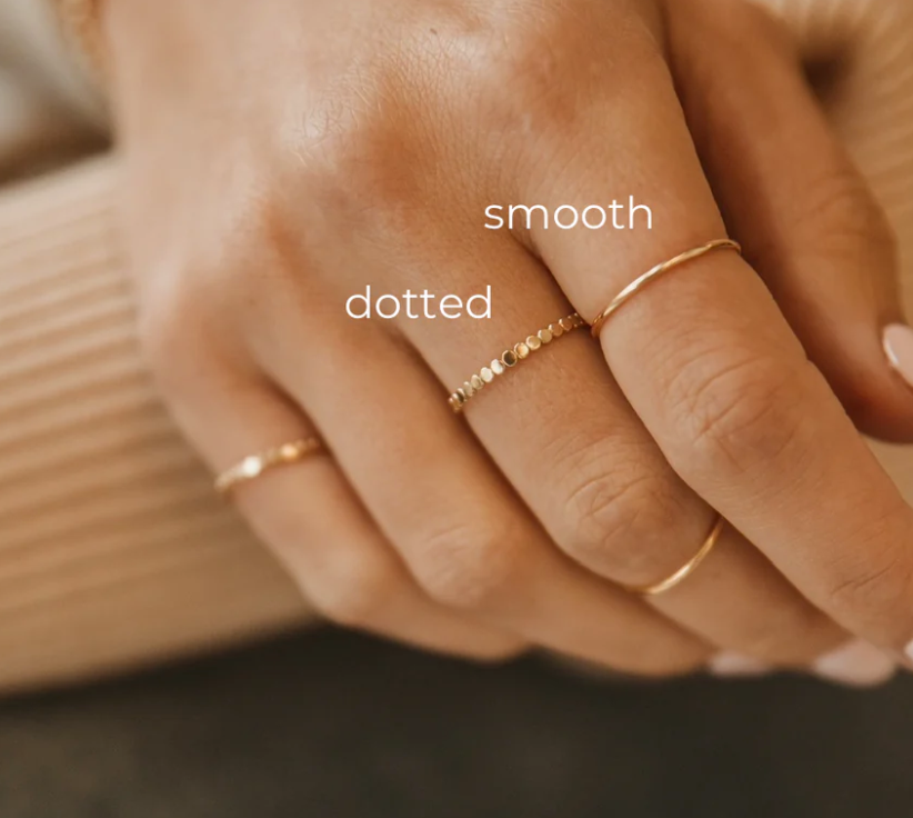 Romi STACKABLE DOTTED RING IN GOLD