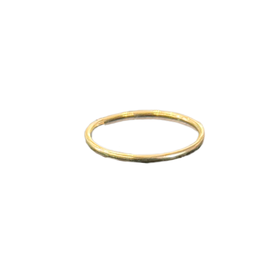 STACKABLE SMOOTH RING IN GOLD by Romi - Romi Boutique