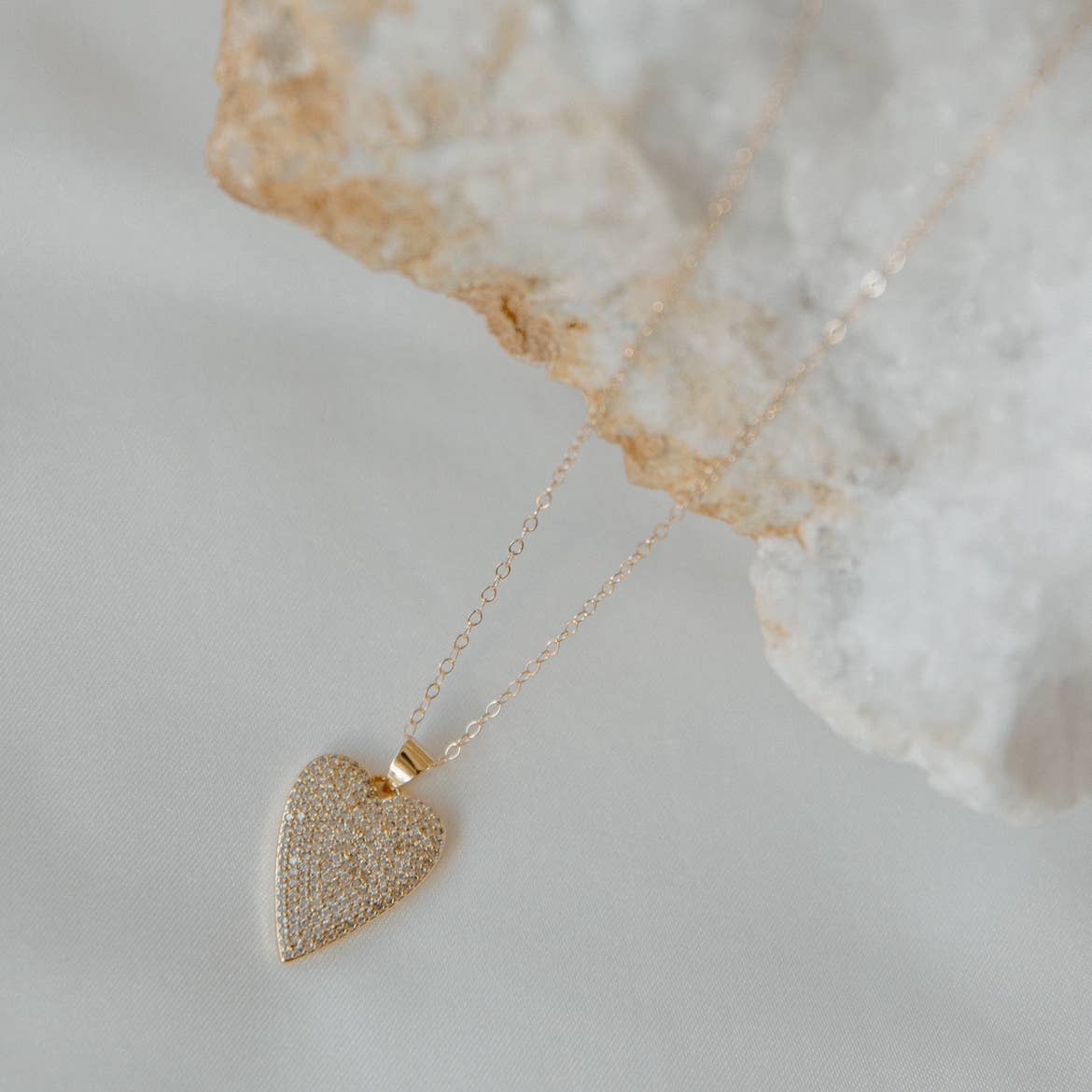 ONE LOVE HEART CZ NECKLACE IN GOLD FILLED - Romi Boutique