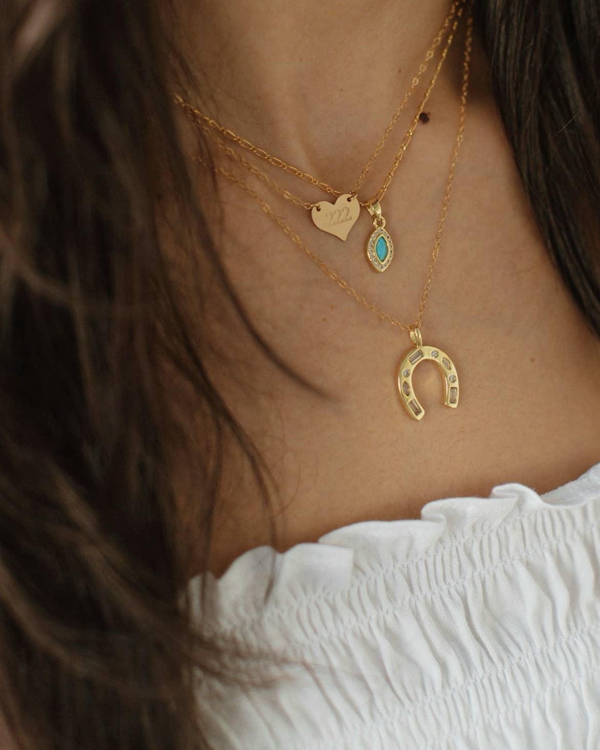 GIDDY UP HORSESHOE NECKLACE IN GOLD - Romi Boutique