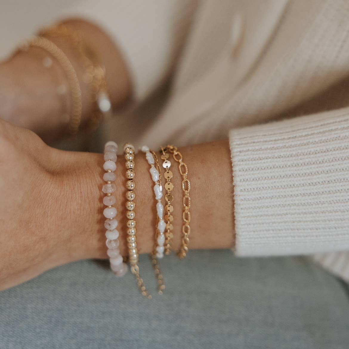 ROSALIE BEADED BRACELET IN ROSE QUARTZ PINK - Romi Boutique