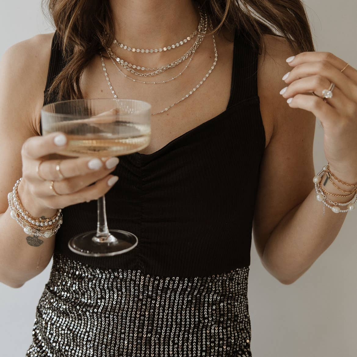 LUXE SEQUIN DISC CHAIN NECKLACE IN SILVER - Romi Boutique