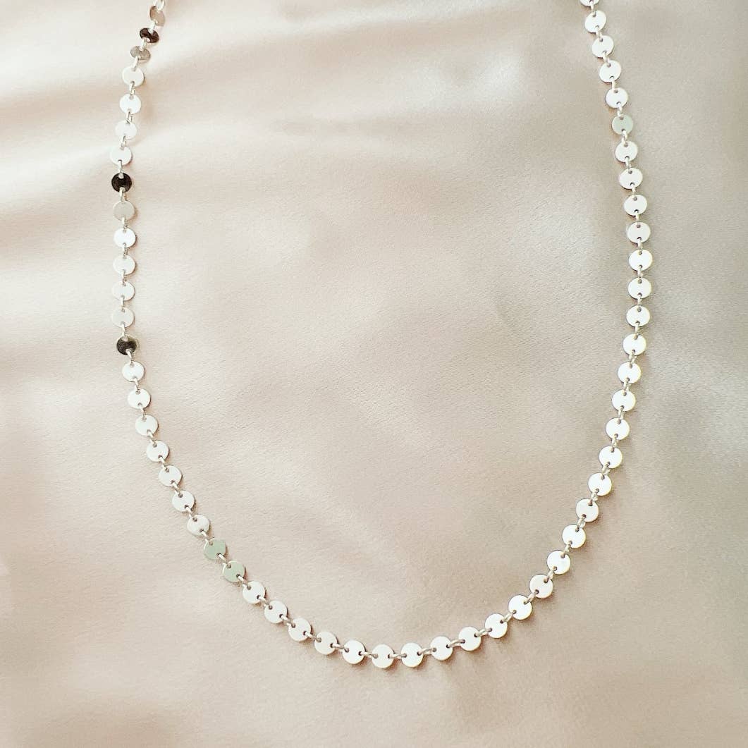 LUXE SEQUIN DISC CHAIN NECKLACE IN SILVER - Romi Boutique