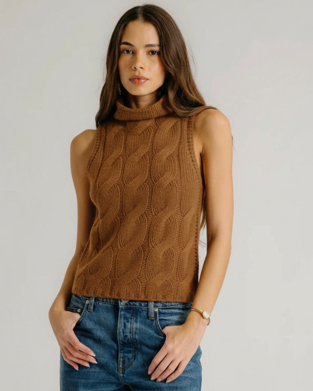 SALVIA SLEEVELESS CASHMERE CABLE TURTLENECK IN TOBACCO - Romi Boutique