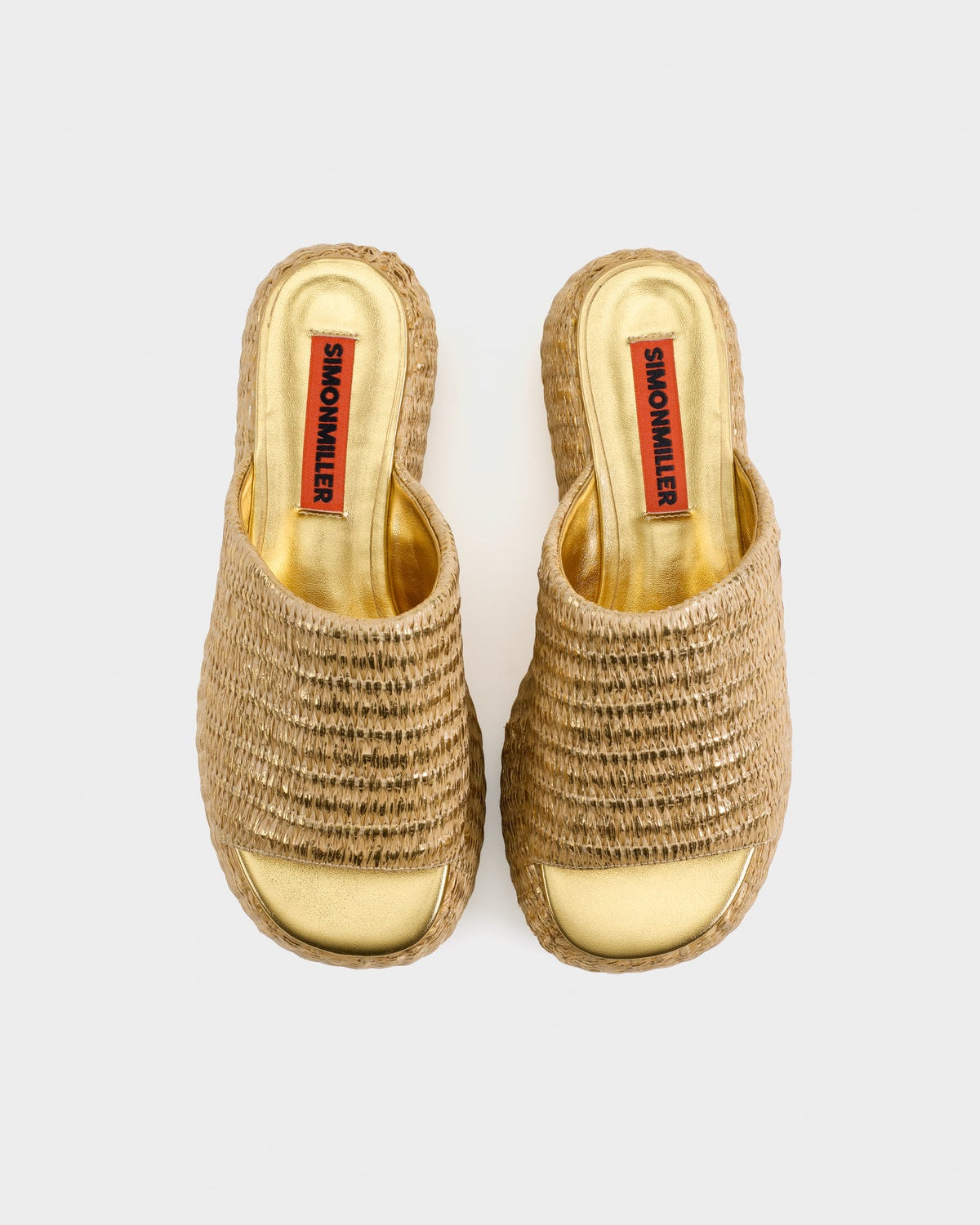 METALLIC RAFFIA CLOUDY PLATFORM IN GOLD/NATURAL - Romi Boutique