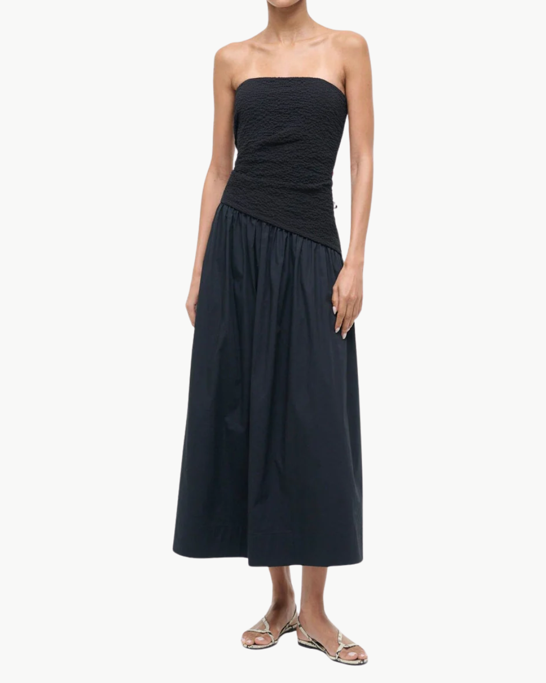 NIA DRESS IN BLACK - Romi Boutique