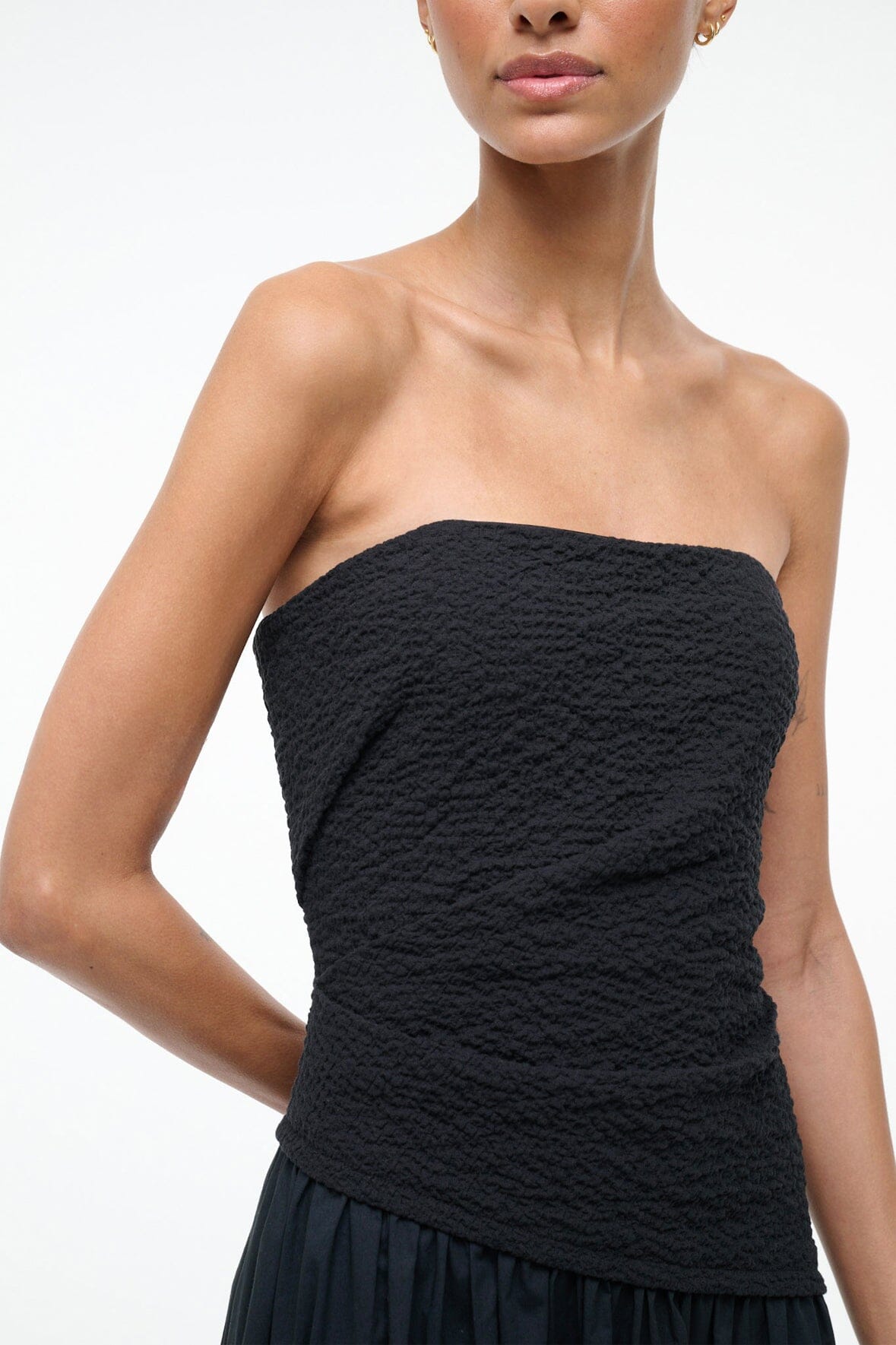 NIA DRESS IN BLACK - Romi Boutique
