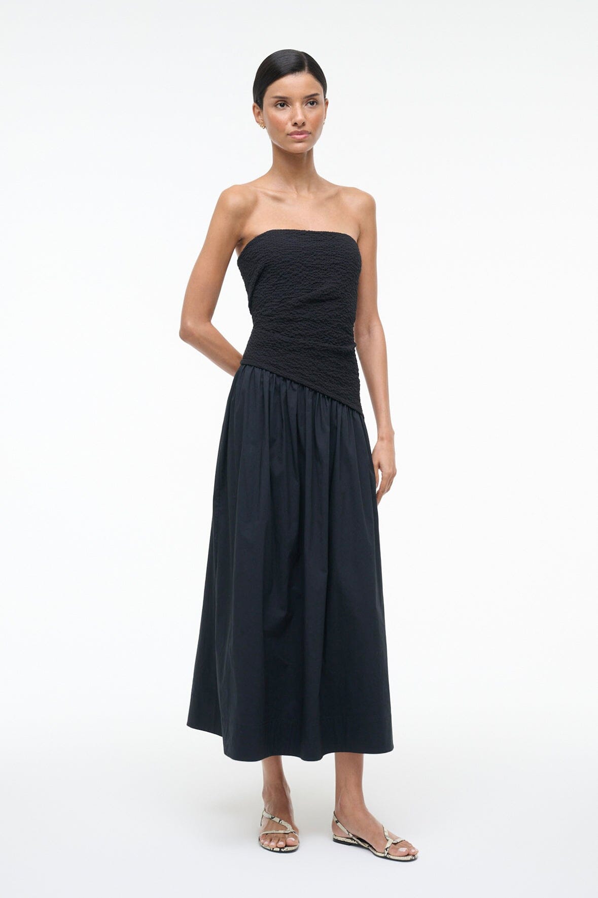 NIA DRESS IN BLACK - Romi Boutique