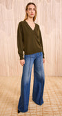 RYLA CASHMERE V-NECK PULLOVER IN HUNTER - Romi Boutique