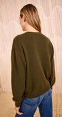 RYLA CASHMERE V-NECK PULLOVER IN HUNTER - Romi Boutique