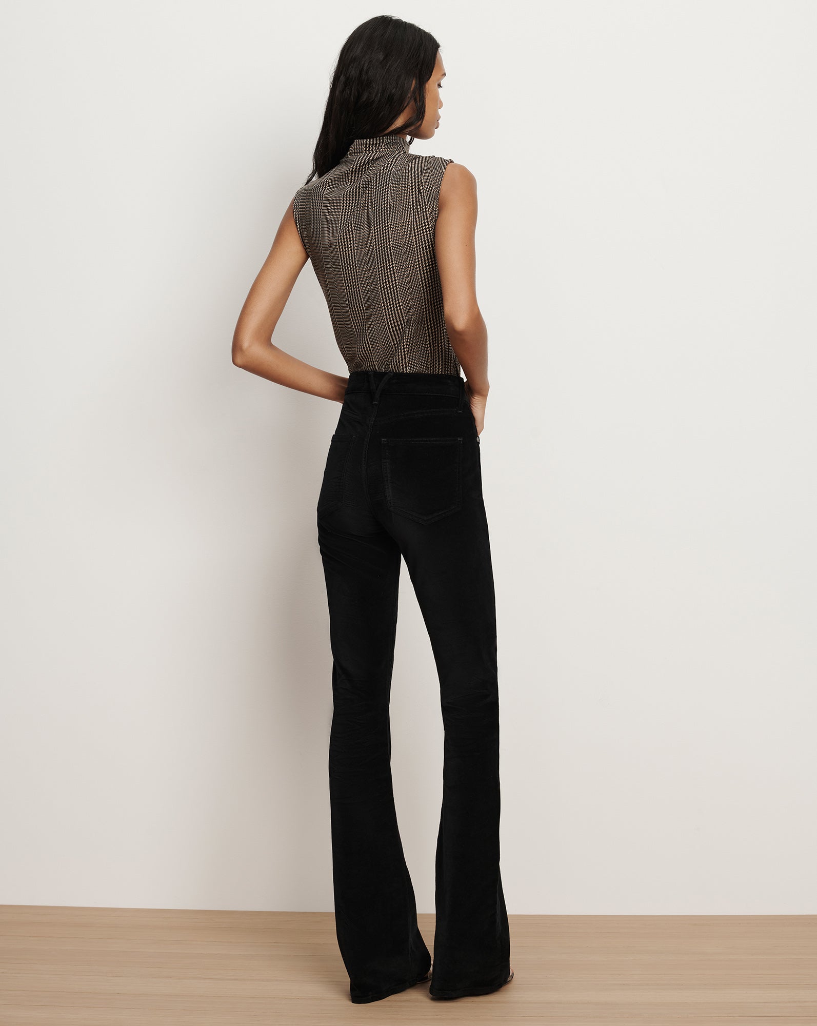 MYLIE SLEEVELESS TOP IN DARK ACORN MULTI - Romi Boutique